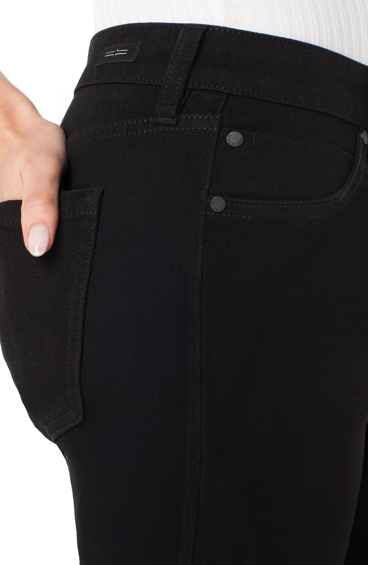 Liverpool Liv Relaxed Skinny (28" Inseam) (Black)
