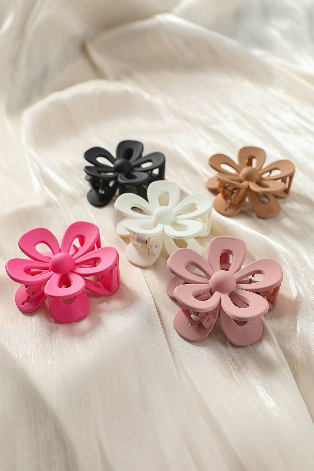 Women Casual Hollowed Flower Shape Claw Clip