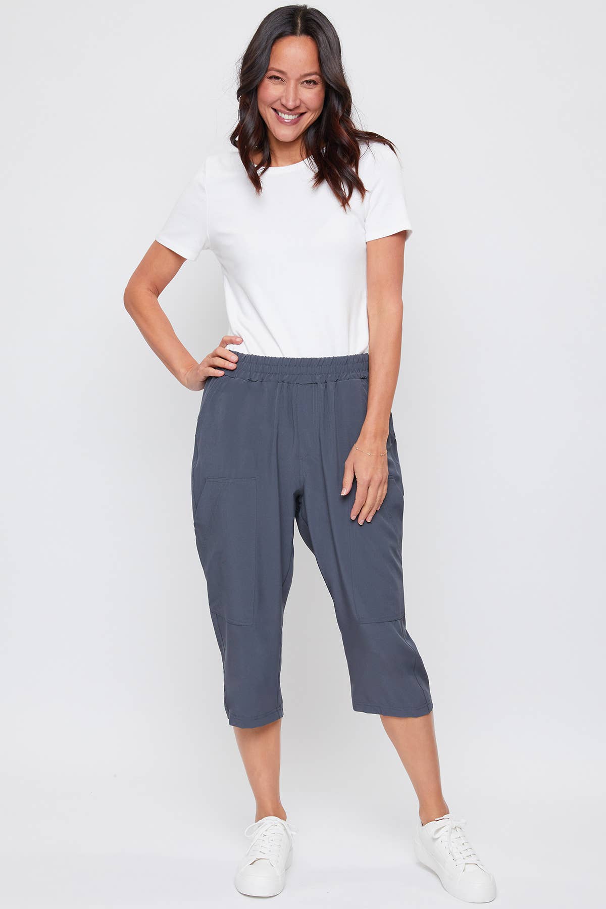 Missy Pull-On Capri with Big Pocket Detail