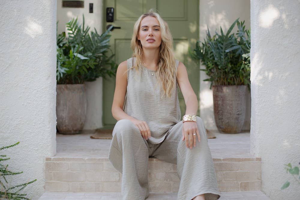 Sleeveless Crinkle Woven Top