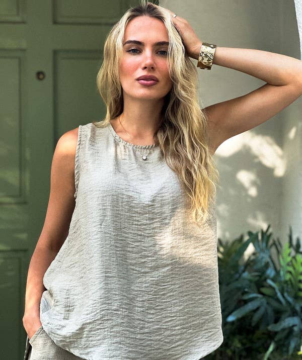 Sleeveless Crinkle Woven Top