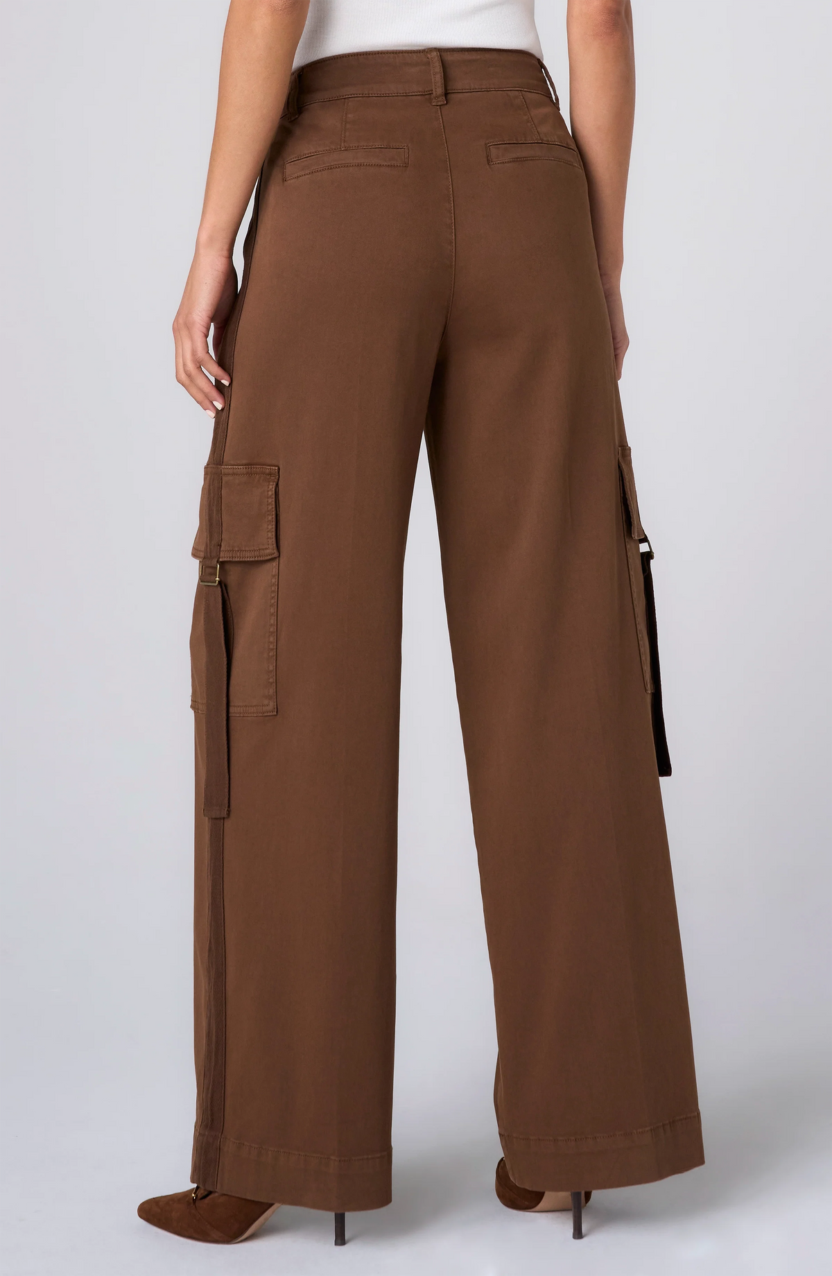 Liverpool Mid-Rise Cargo Wide Leg (31" Inseam)