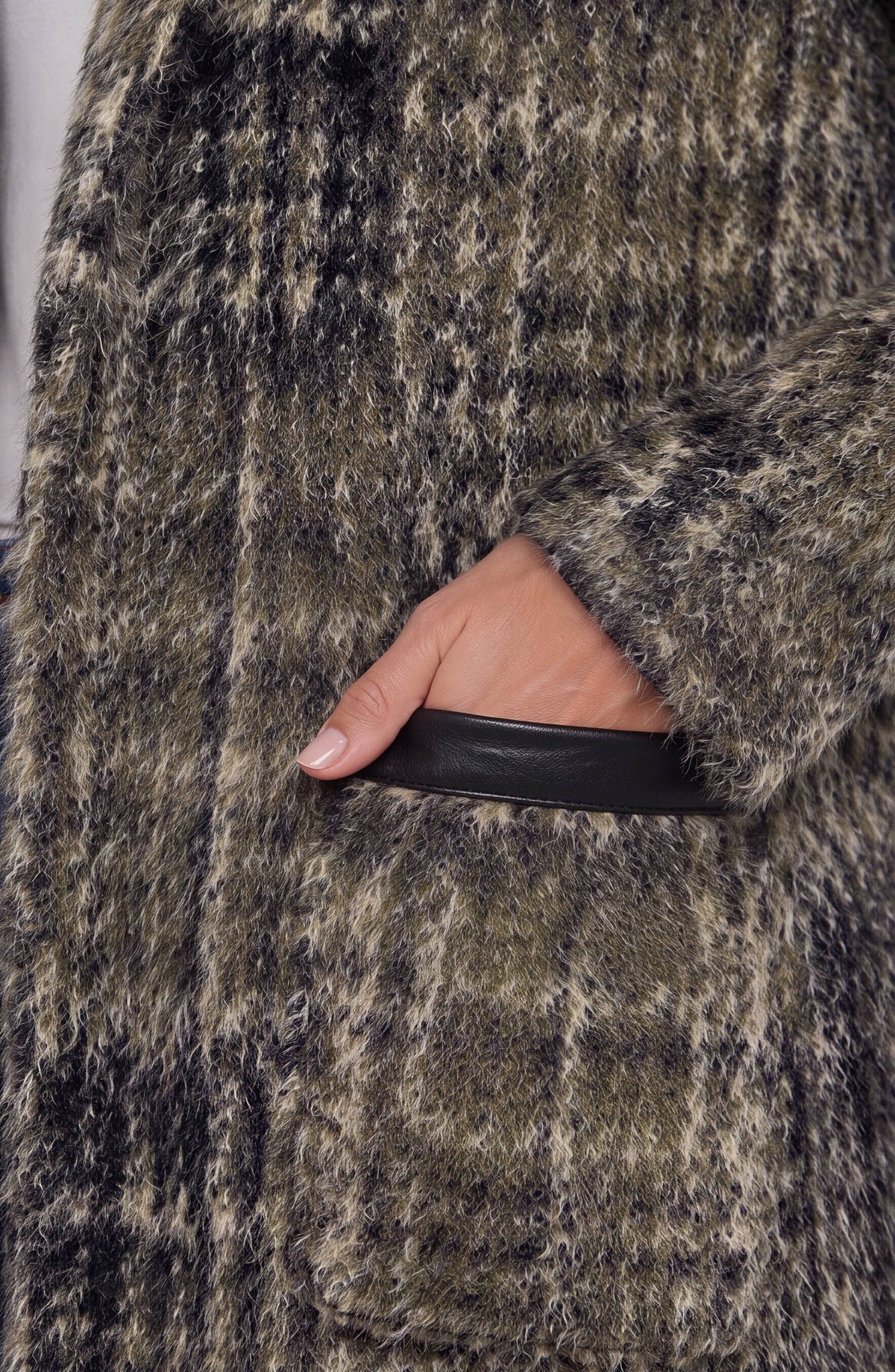 Liverpool Open Front Coatigan Sweater (Olive/Black Multi Plaid)