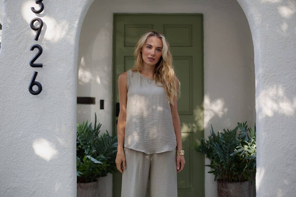 Sleeveless Crinkle Woven Top