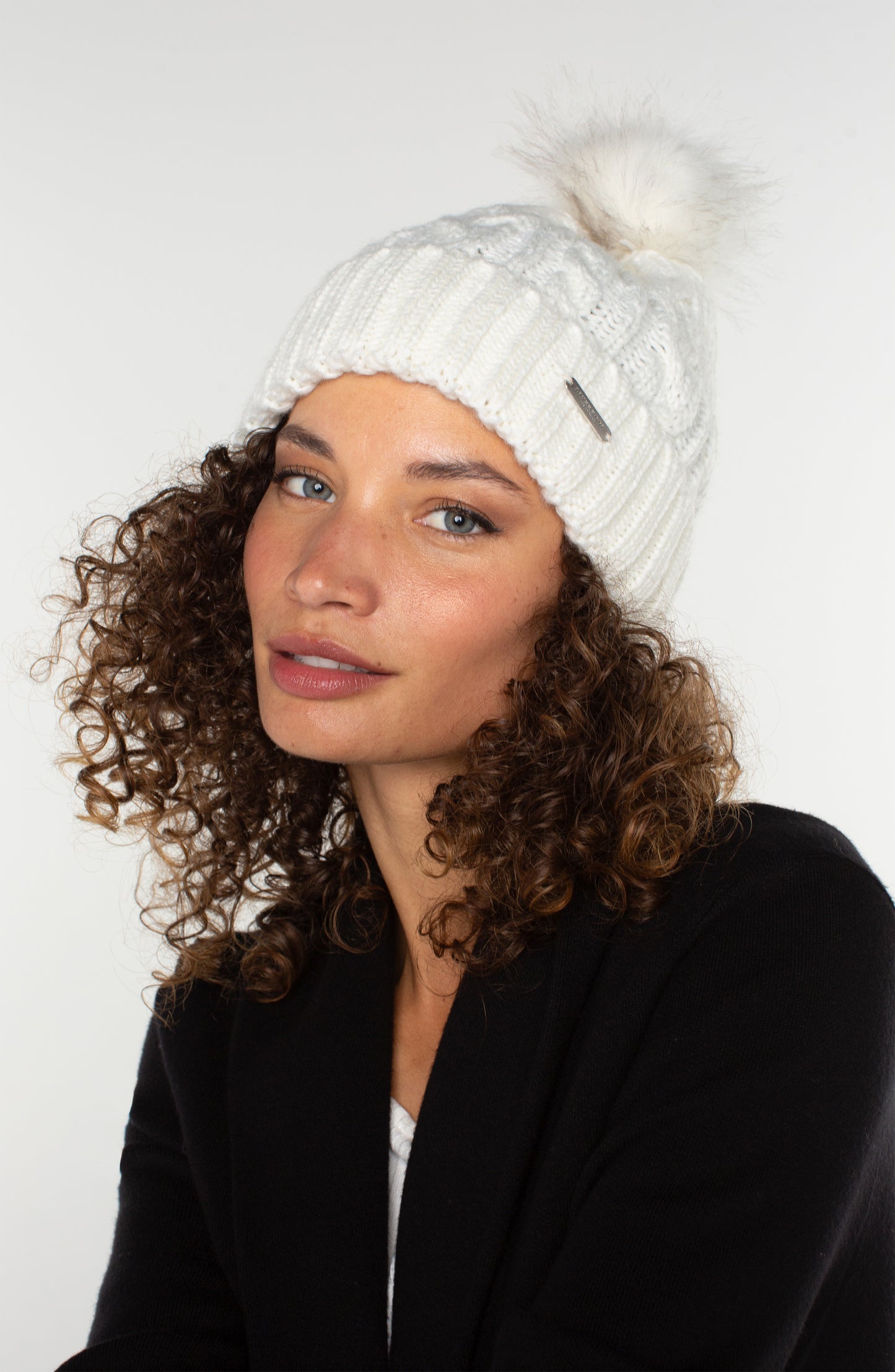 Liverpool Cable Knit Beanie w/ Fax Fur Pouf (Snow White)