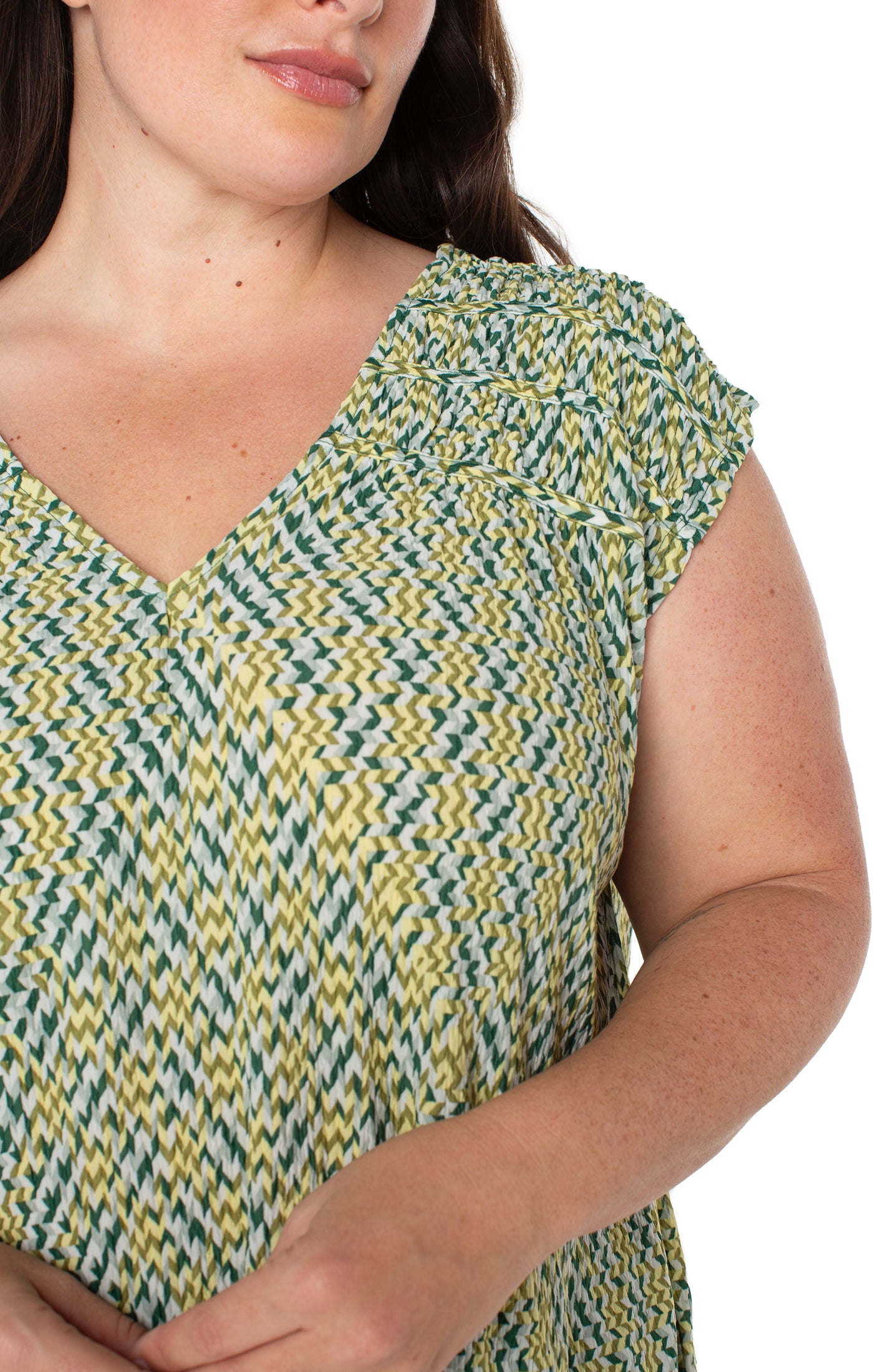 Liverpool Short Sleeve Dolman Tie Back Knit Top (Plus Size) (Green Mint Chevron)