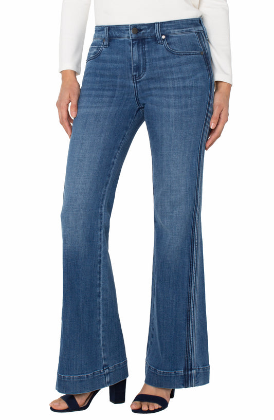 Liverpool Hannah Crop Flare with Self Trim (32" inseam) (Canyon Road)