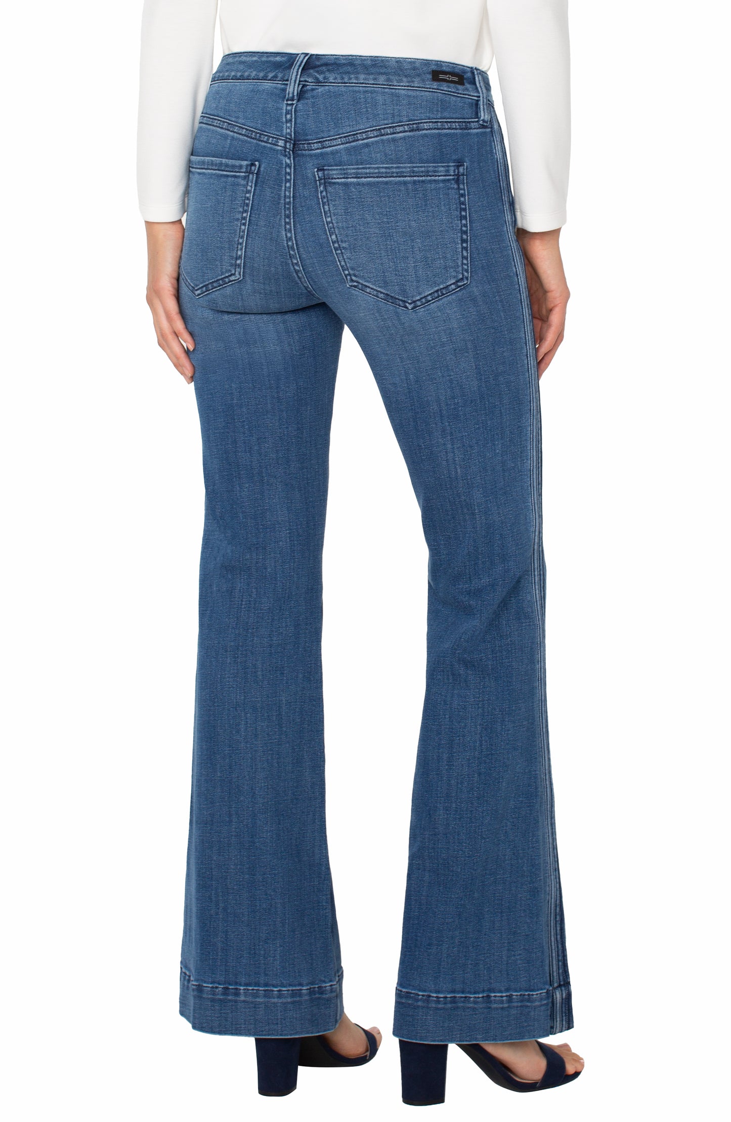 Liverpool Hannah Crop Flare with Self Trim (32" inseam) (Canyon Road)
