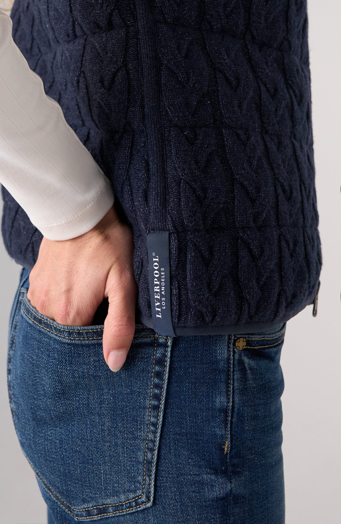 Liverpool Sleeveless Reversible Zip Front Quilted Sweater Vest (Heather Navy)