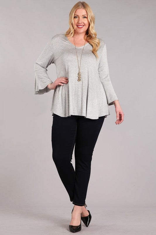 HeatheRed knit top w ruffle sleeve