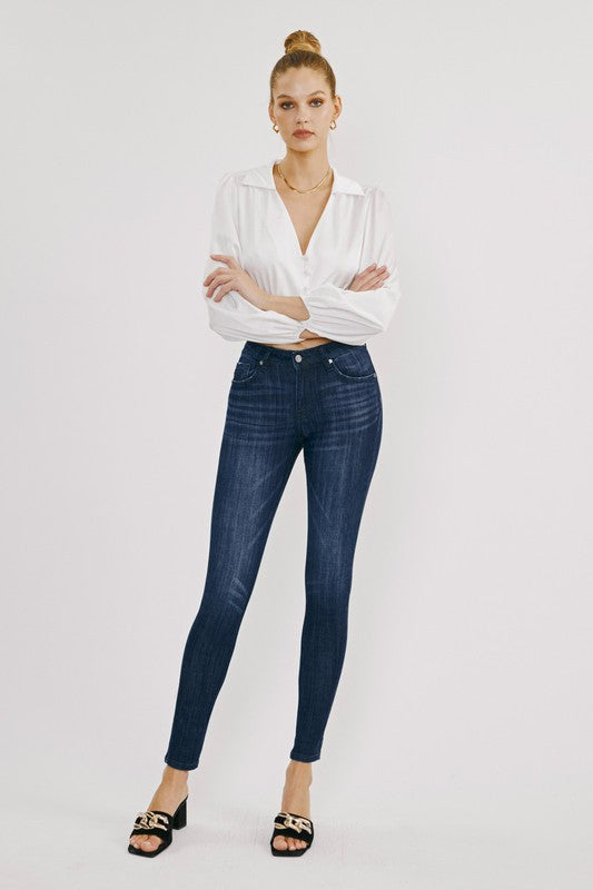 Kan Can USA Mid Rise Basic Super Skinny Jeans