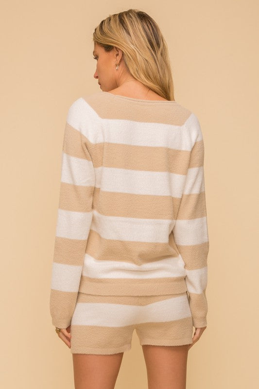 Loose Fit Stripe Sweater with Round Neck