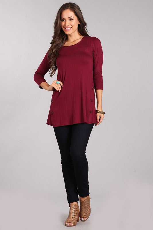 Solid 3/4 sleeve knit top / button trim detail