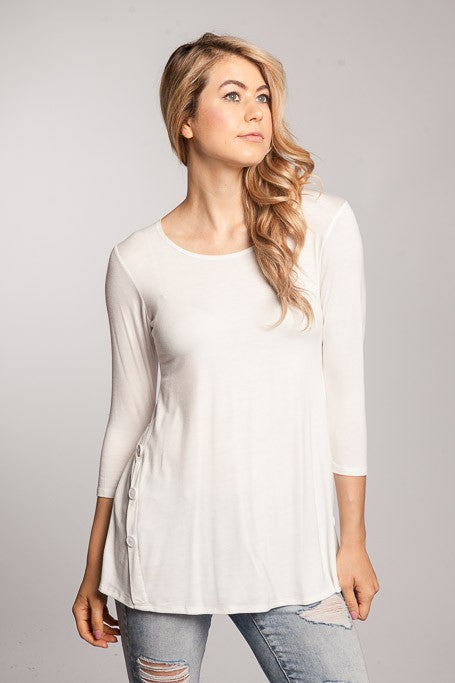 Solid 3/4 sleeve knit top / button trim detail