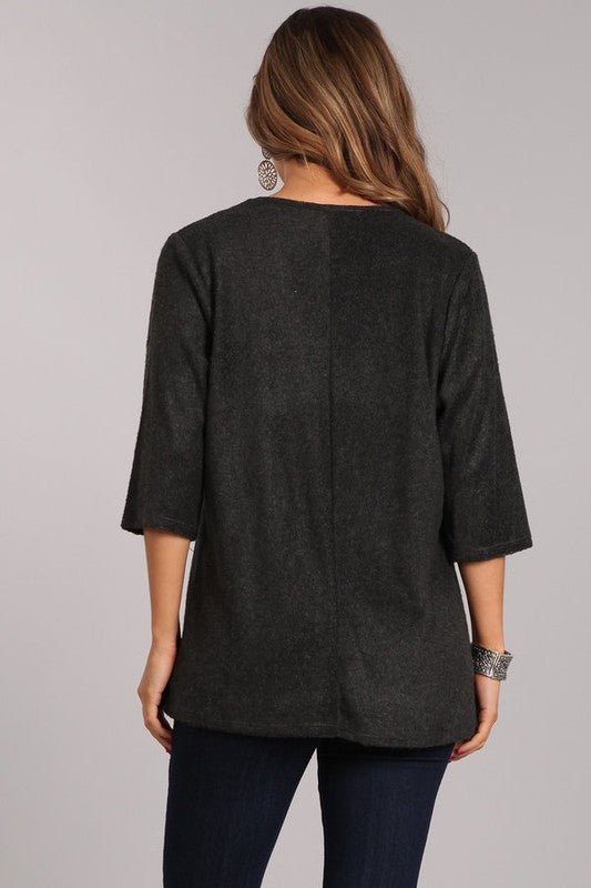 V-Neck Tape Trim 3/4 Sleeve Top