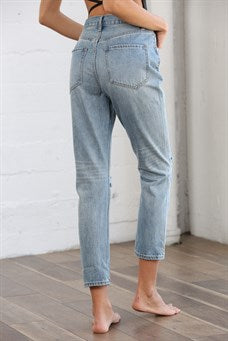 Ripped distressed high waisted boyfriend jeans