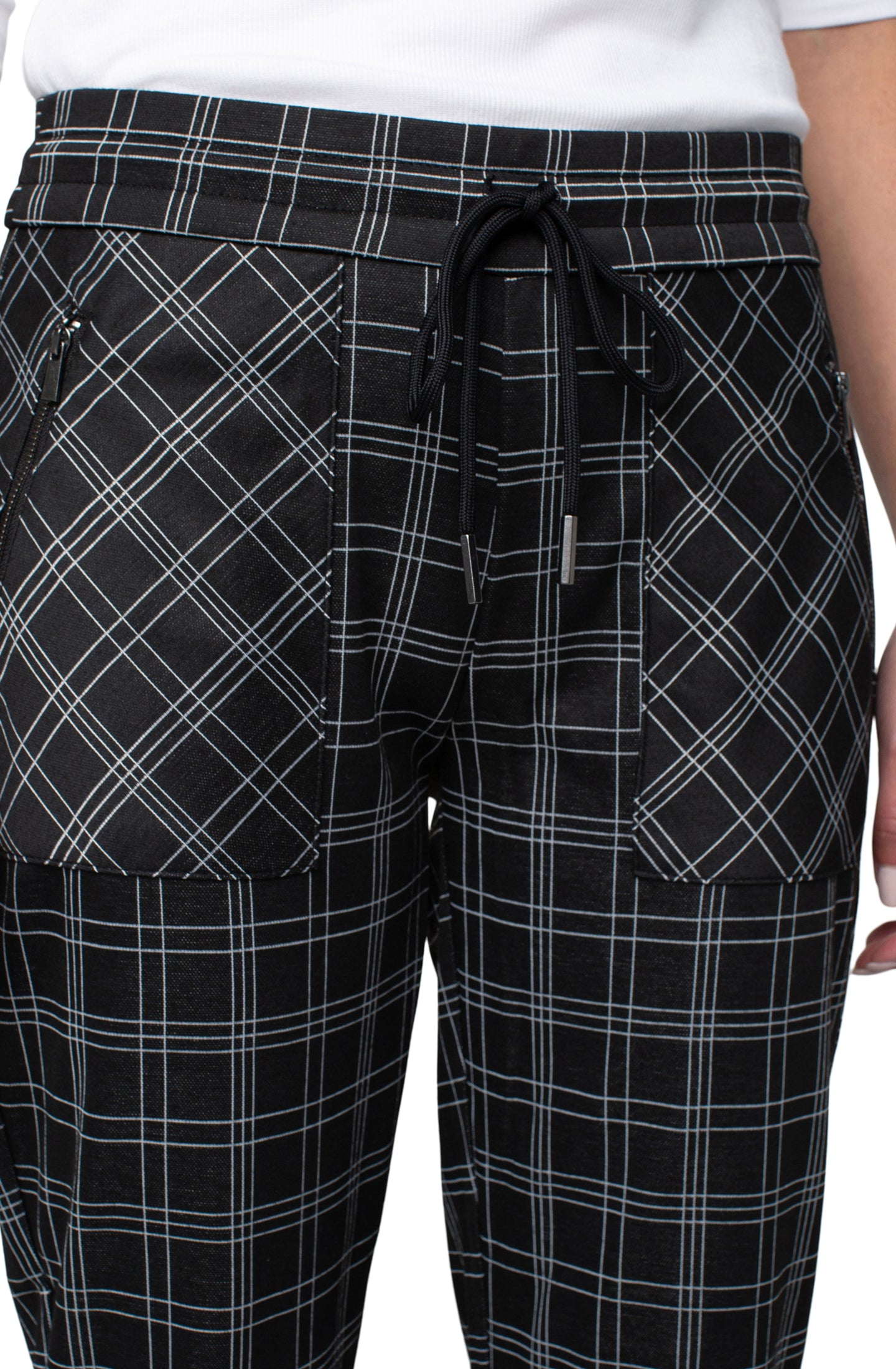 Liverpool Jogger w Zip Pockets and Rib Cuff (Black/White Graphic Plaid)